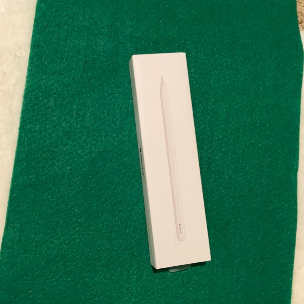 *BRAND NEW* Apple Pencil